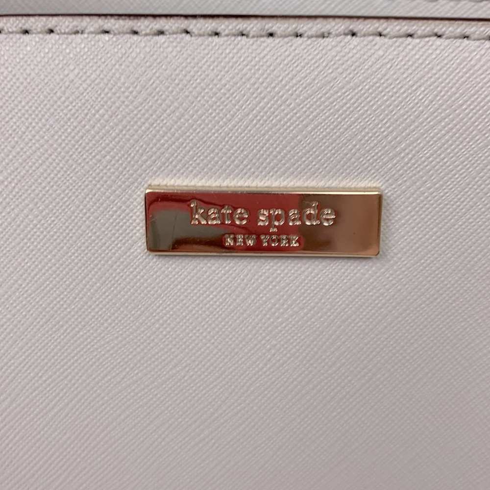 Kate Spade Miles Newbury Lane Leather Shoulder bag. Light gray. Snap zip closure - Picture 2 of 15